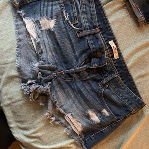 Hollister highwasted short shorts